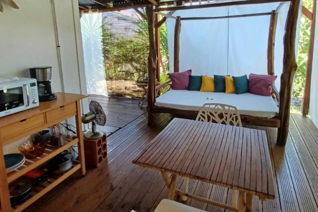Bungalow Atypique Ti Bambou A 500M De La Plage Sainte-Anne  Esterno foto